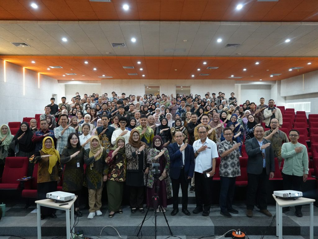 “Membangun Generasi Unggul dan Berkarakter: Praperkuliahan Mahasiswa Baru Sekolah Pascasarjana Tahun Akademik 2026/2027”