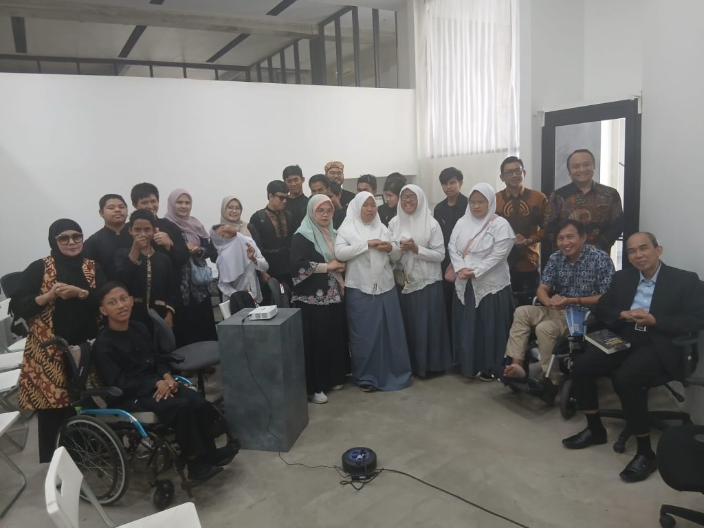 “Dukung Akses Inklusif dan Berkelanjutan, Prodi Psikologi Pendidikan SPs UPI bersama DILANS Indonesia Gelar Dialog Karier Siswa SLB”
