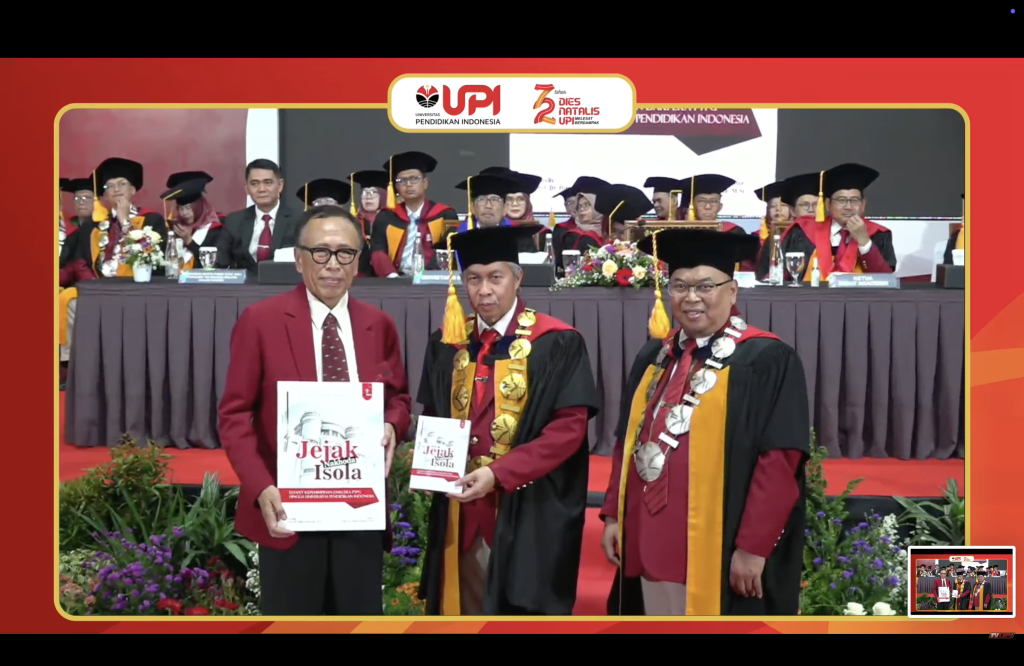 “SPs UPI Bangga atas Peluncuran Buku “Jejak Nahkoda Isola” Karya Prof. Dr. H. Dinn Wahyudin, M.A.”